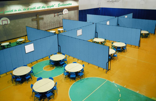 Temporary wall systems for education - gymnasium Temporary wall systems for education - gymnasium