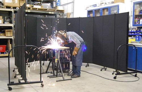 Safety screens for manufacturing - welding Safety screens for manufacturing - welding