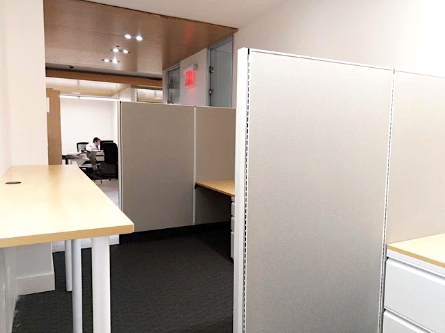 Ny brooklyn office furniture halcyon real estate 113017 2 Ny brooklyn office furniture halcyon real estate 113017 2