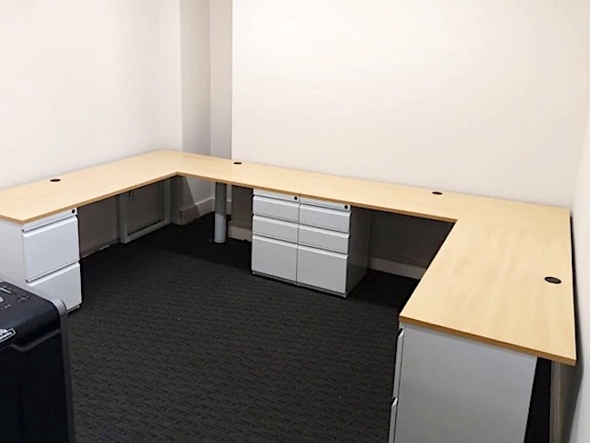 Ny brooklyn office furniture halcyon real estate 113017 4 Ny brooklyn office furniture halcyon real estate 113017 4