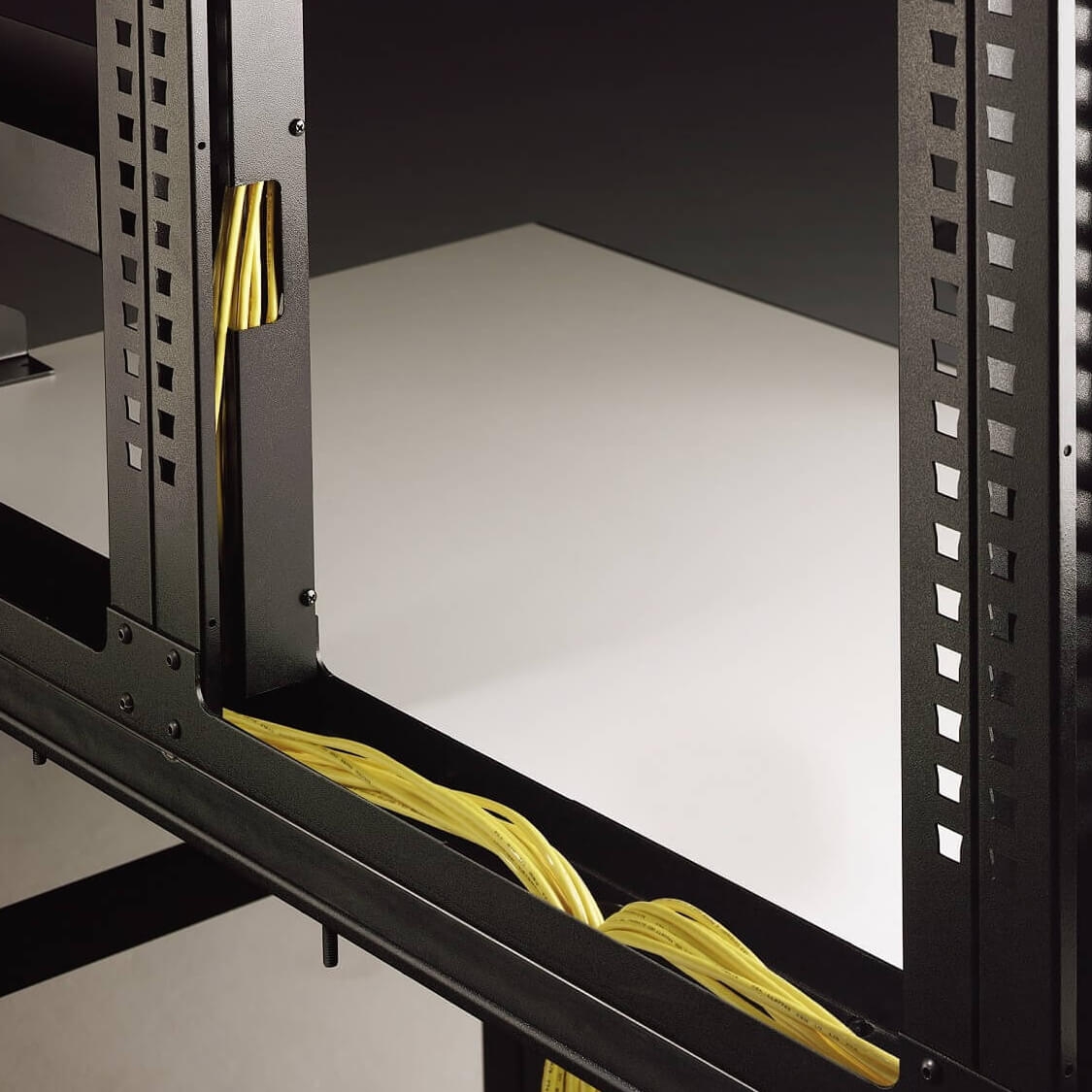 Portable work benches cable management Portable work benches cable management