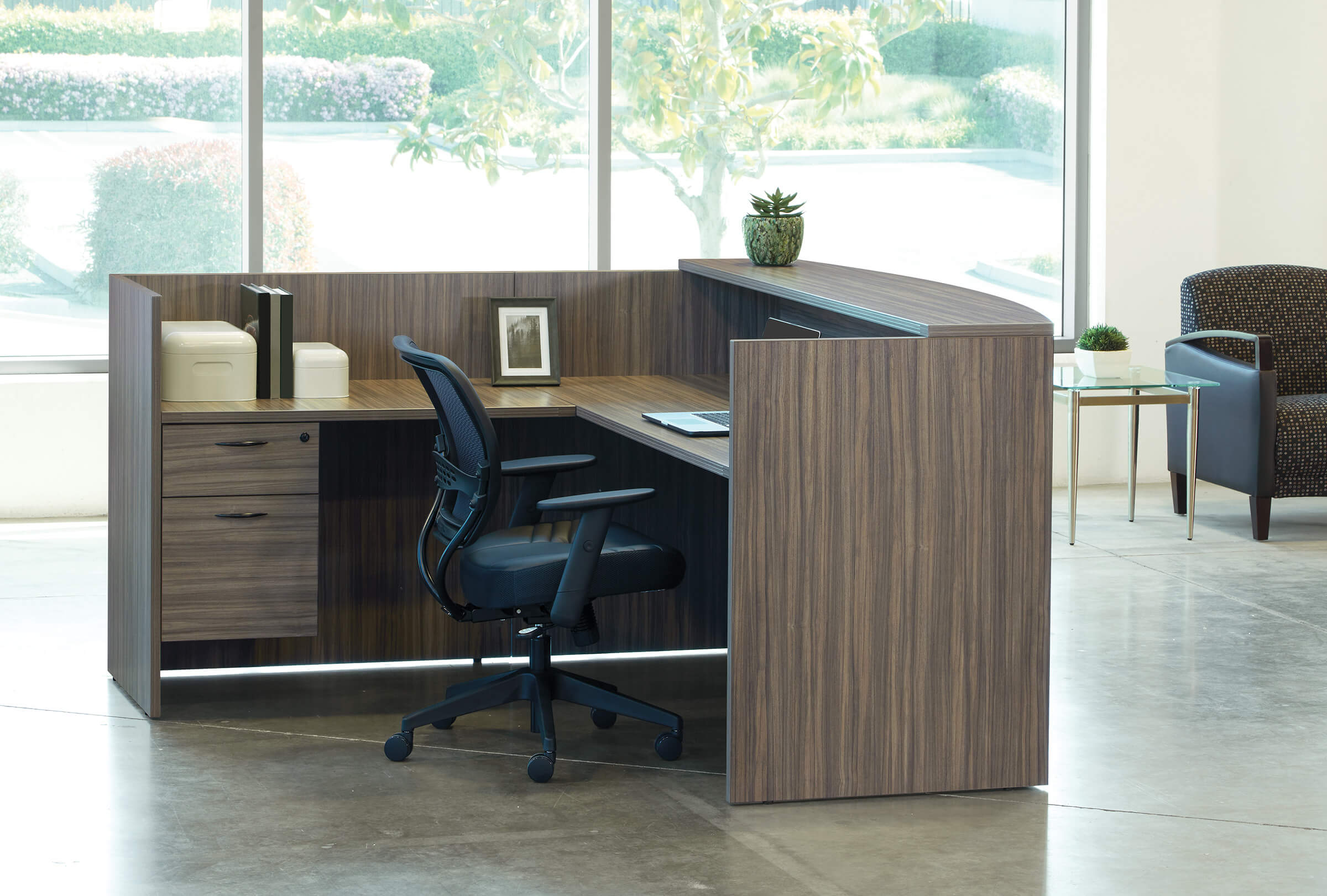 Office reception desk straight reception desk contemporary office reception desk urban walnut internal view 2 Office reception desk straight reception desk contemporary office reception desk urban walnut internal view 2