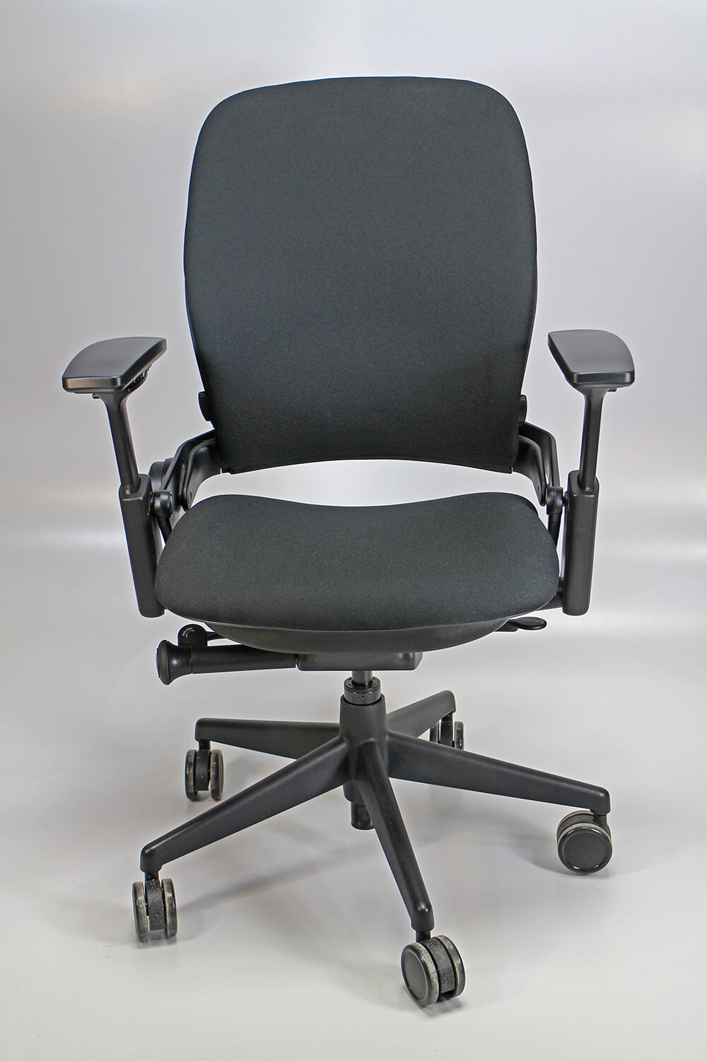 Steelcase leap v2 front view Steelcase leap v2 front view