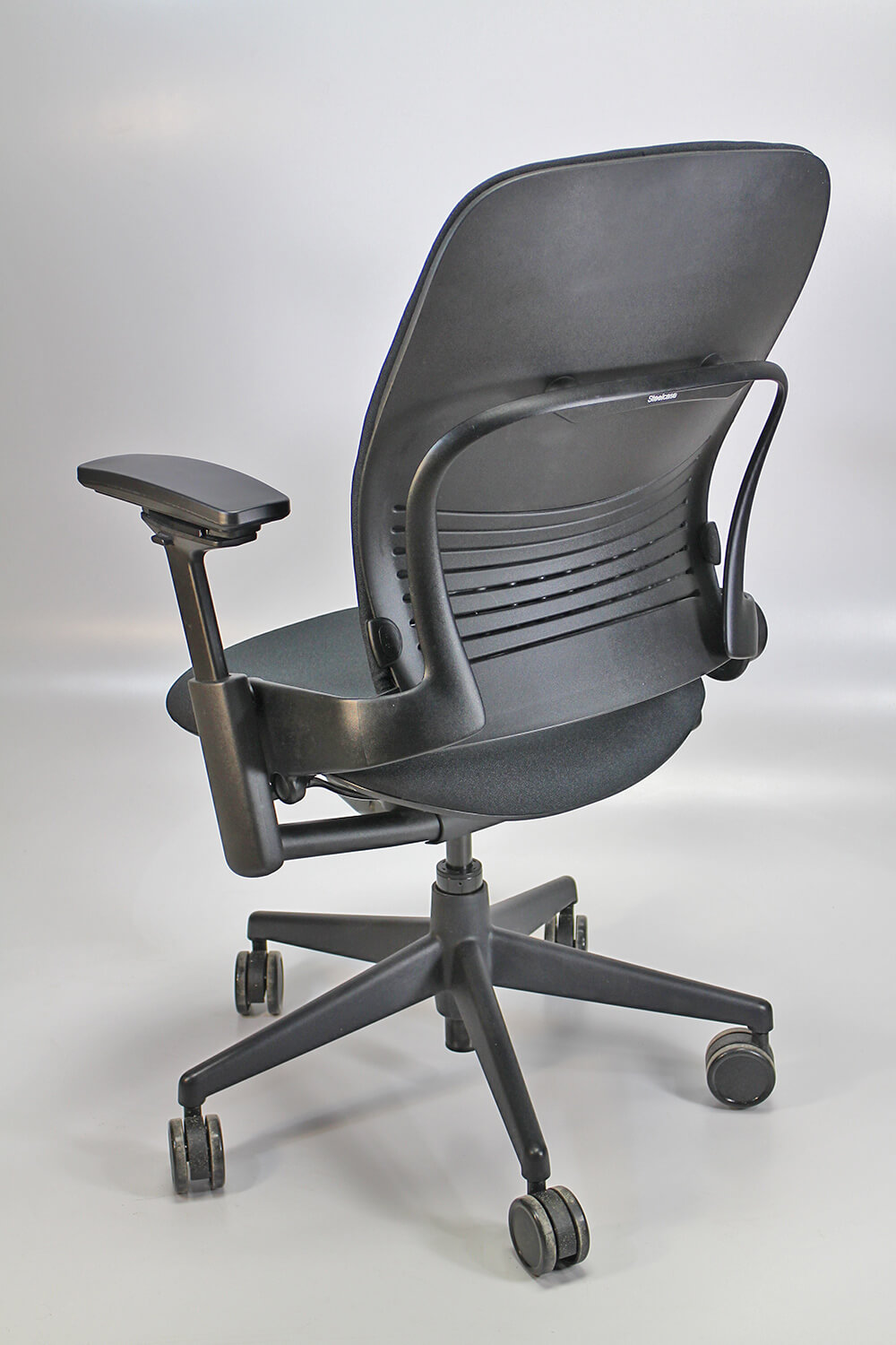 Steelcase leap v2 rotation view Steelcase leap v2 rotation view